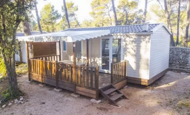 Camping, Le Castellet, Camping Les Grands Pins